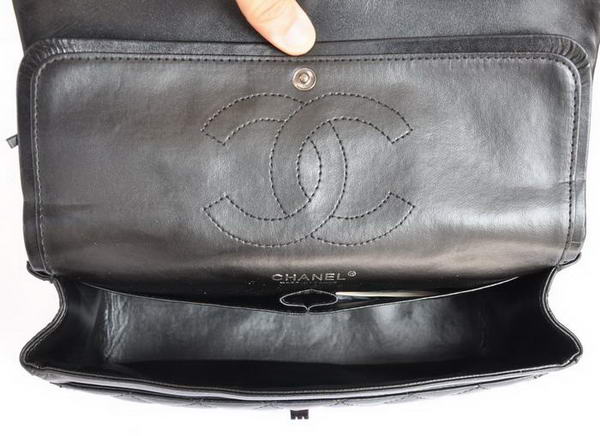 Chanel A30226 Classic Flap Bag Clafskin Black