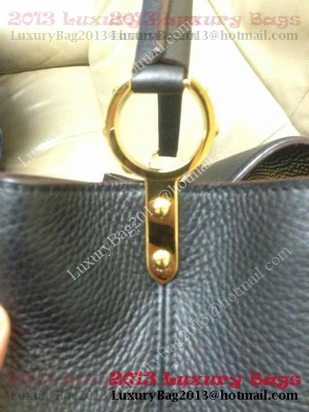 Louis Vuitton Elegant Capucines Bag MM