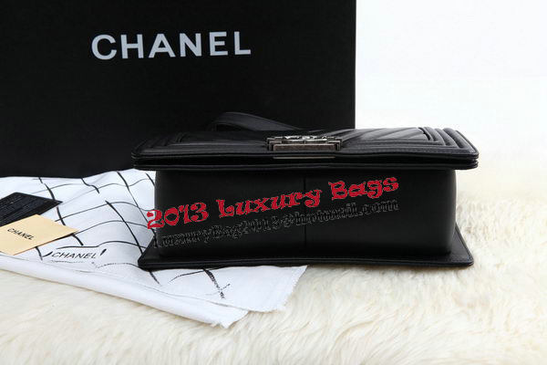 Boy Chanel Flap Bag Calfskin Chevron Quilting A67086 Black