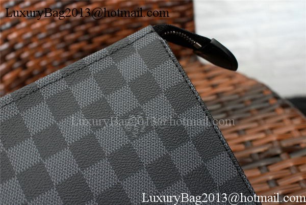 Louis Vuitton Monogram Canvas TOILETRY POUCH 26 M47542