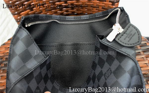 Louis Vuitton Monogram Canvas TOILETRY POUCH 26 M47542