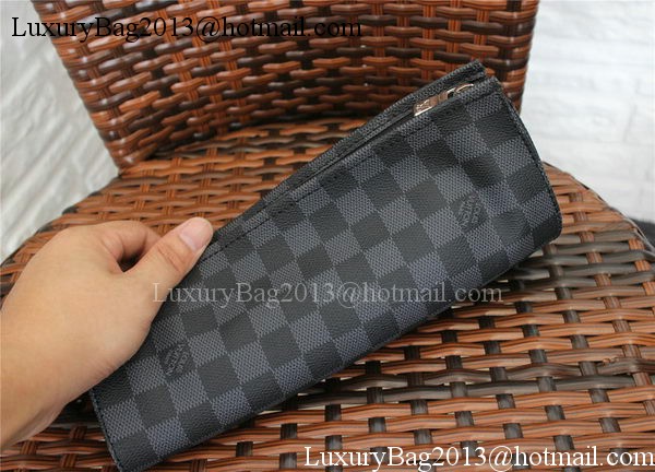 Louis Vuitton Monogram Canvas TOILETRY POUCH 26 M47542