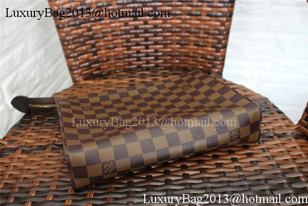 Louis Vuitton Monogram Canvas TOILETRY POUCH 26 M47542