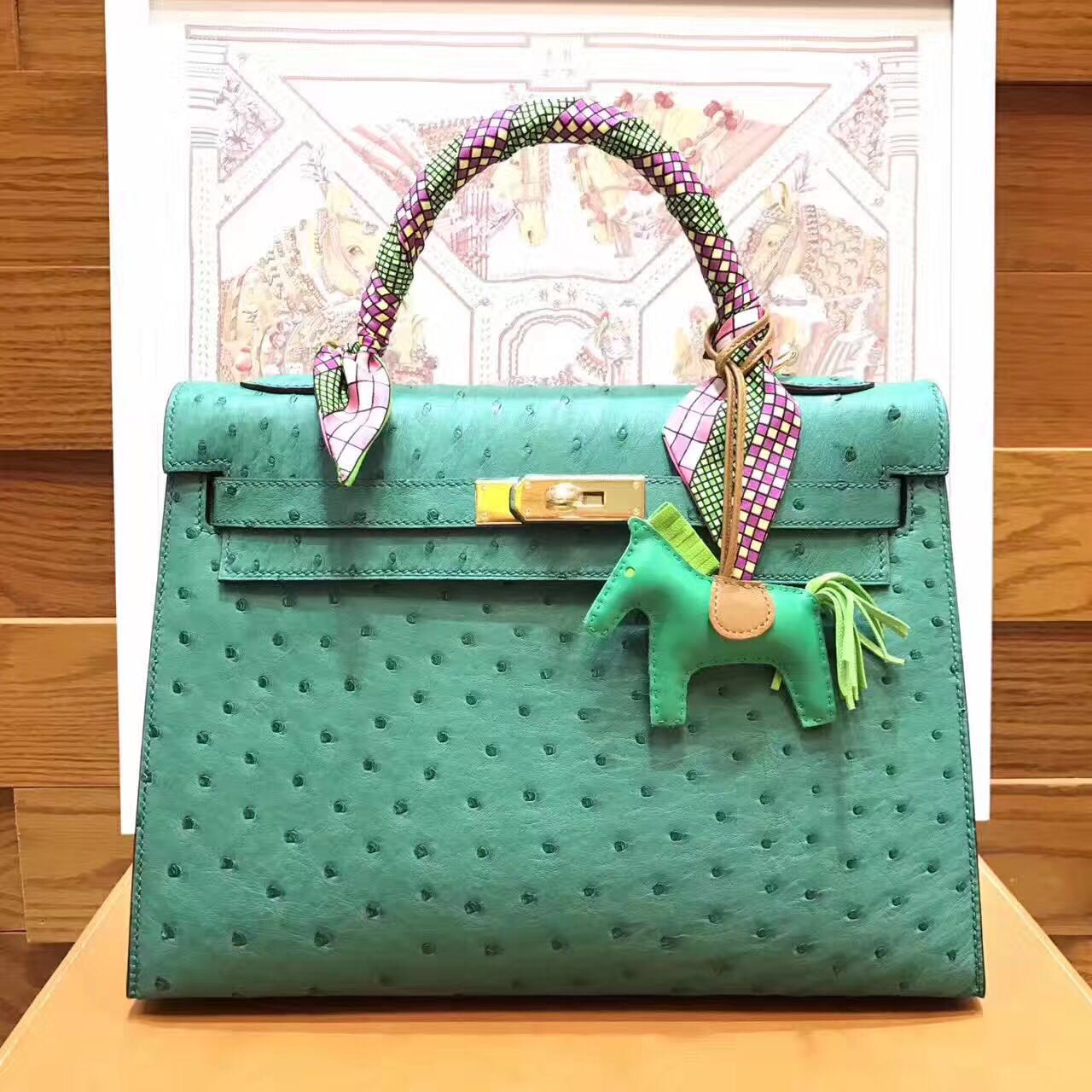 HERMES Ostrich Leather Toto Bag 1788 Green