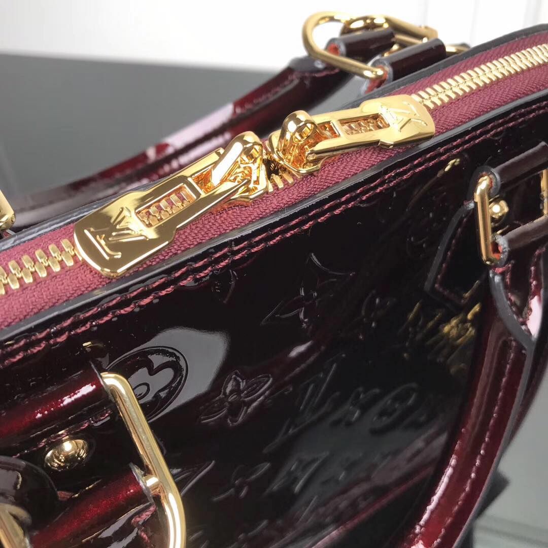 Louis Vuitton Monogram Vernis Alma M93595 Burgundy