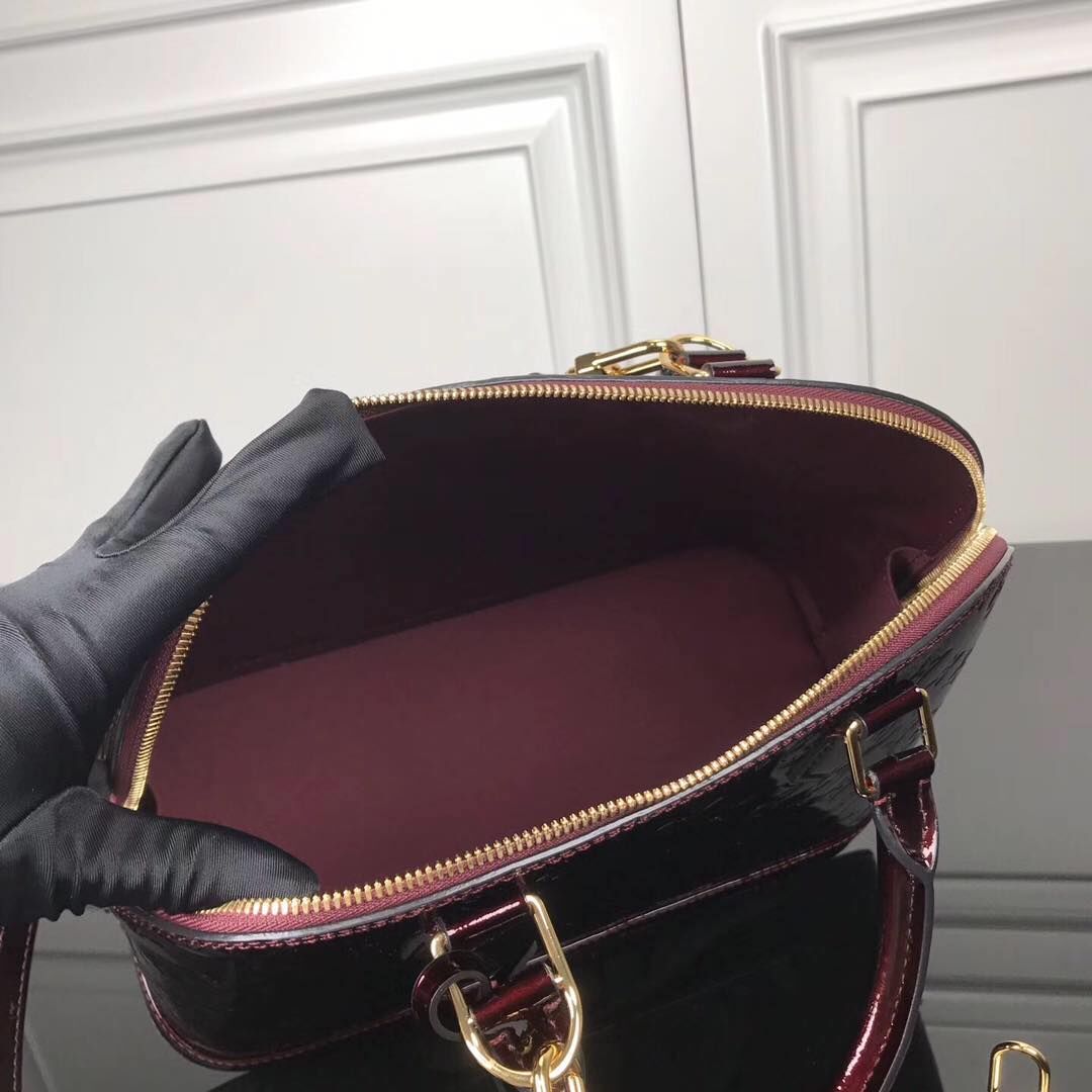 Louis Vuitton Monogram Vernis Alma M93595 Burgundy