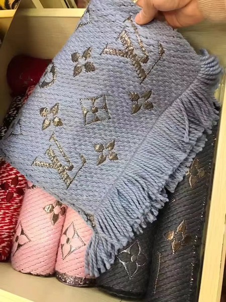 Louis Vuitton Scarf LVS7759D