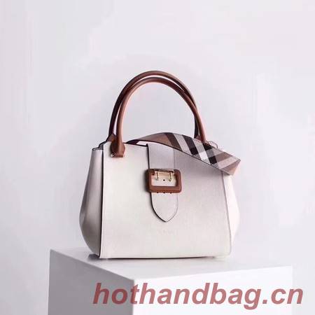 BURBERRY Medium Banner tote bag 0221 white