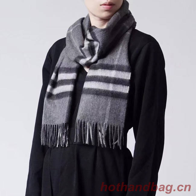 Burberry Cashmere Classic Scarf 3605