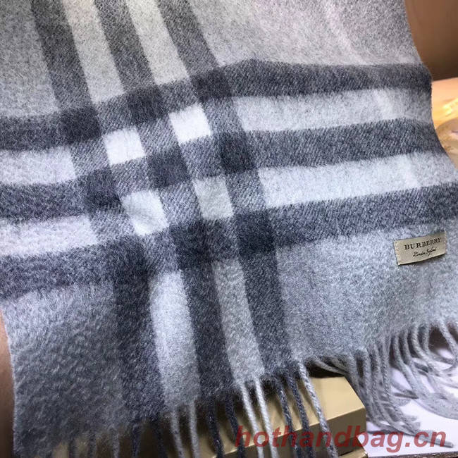 Burberry Cashmere Classic Scarf 3605