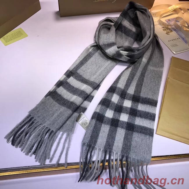 Burberry Cashmere Classic Scarf 3605