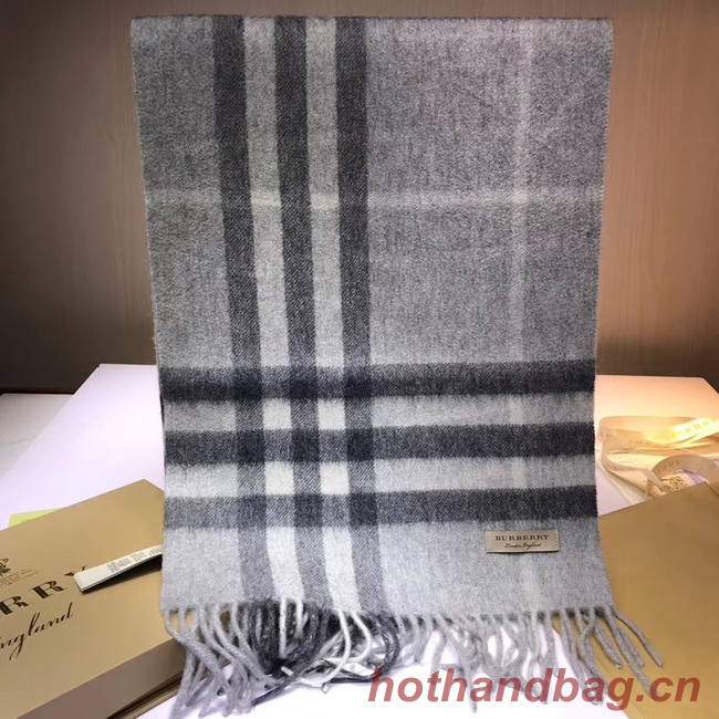 Burberry Cashmere Classic Scarf 3605