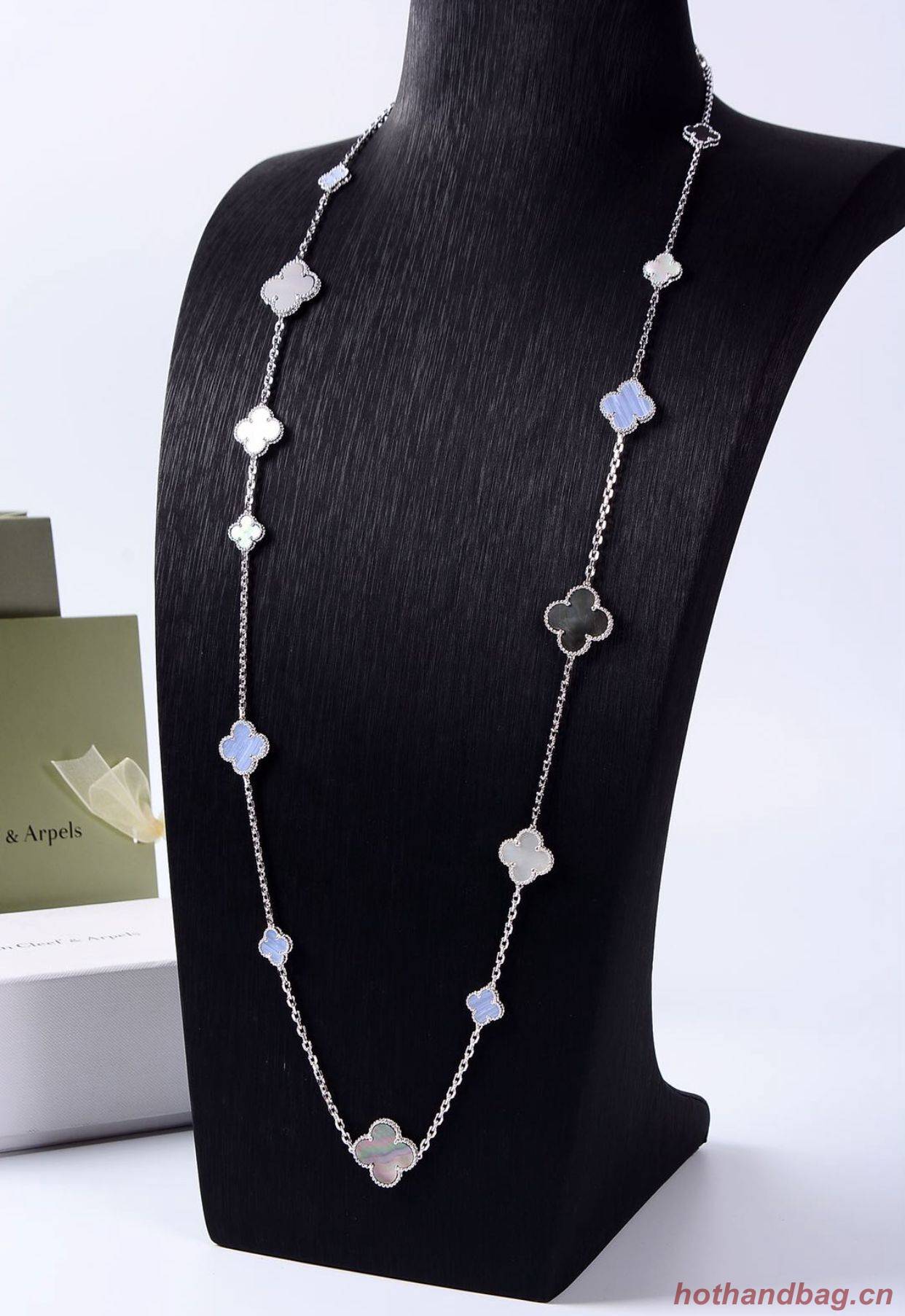 Van Cleef & Arpels Necklace VCA4696