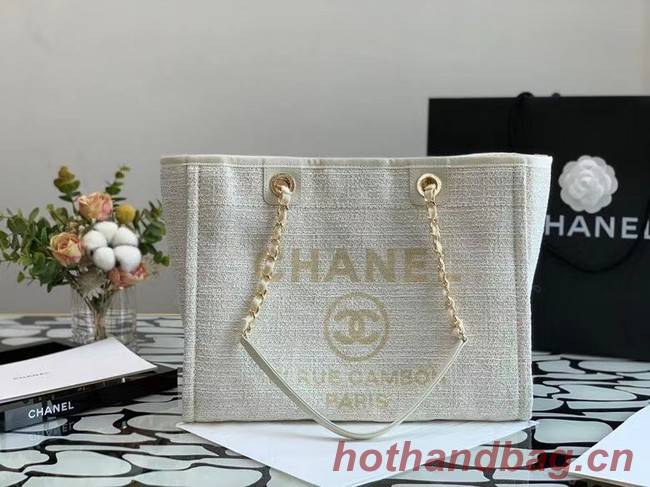 Chanel Shopping bag MM A67001 White