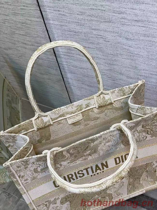 SMALL DIOR BOOK TOTE Embroidery C1287-8 cream