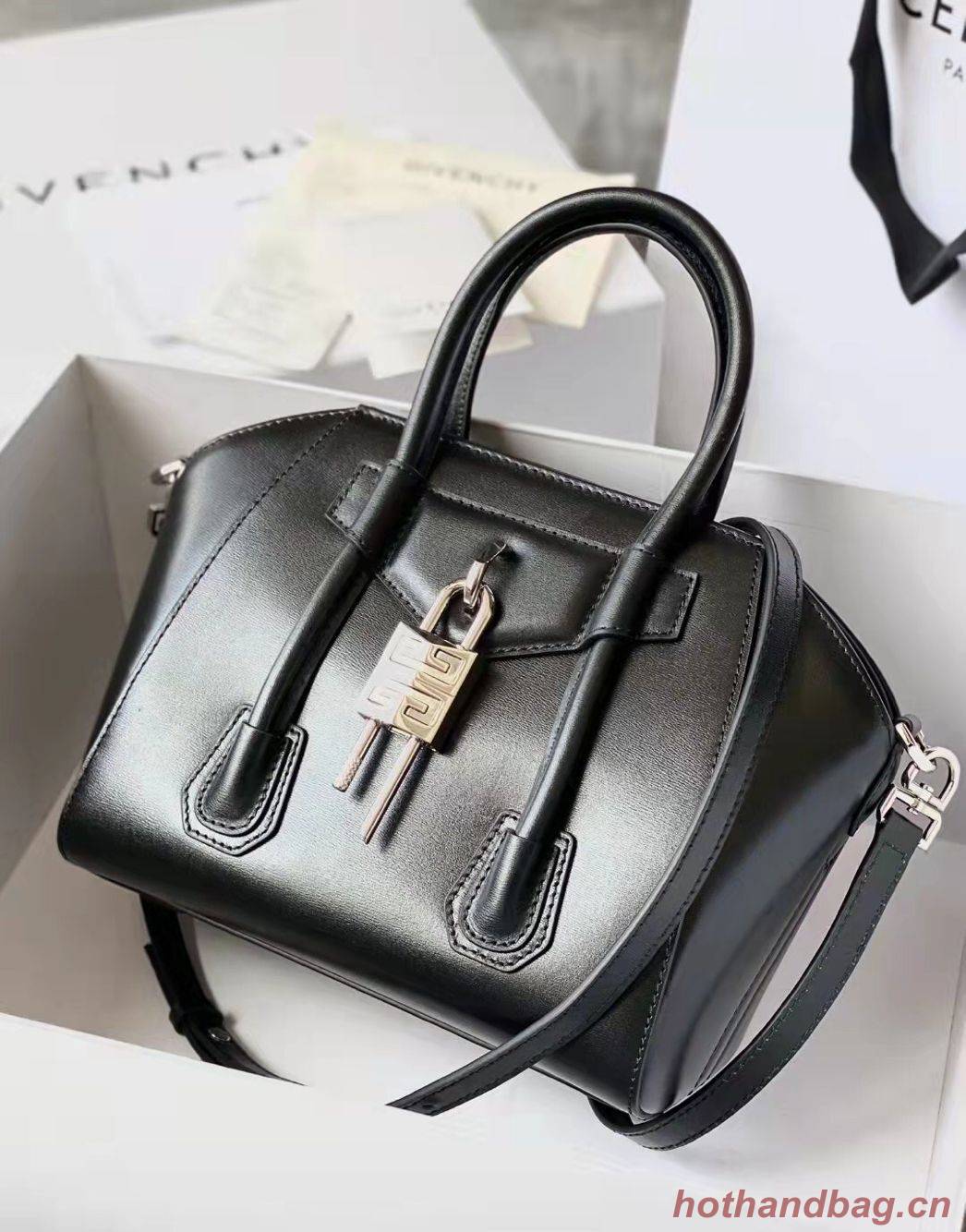 Givenchy Grained Original Calfskin Small Antigona Bag BB0512 Black