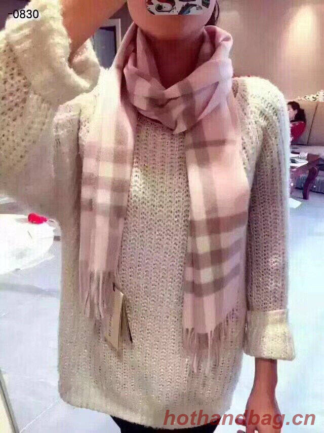 Burberry Scarf B00246