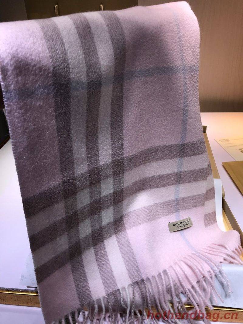 Burberry Scarf B00246