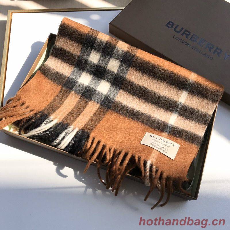 Burberry Scarf B00252