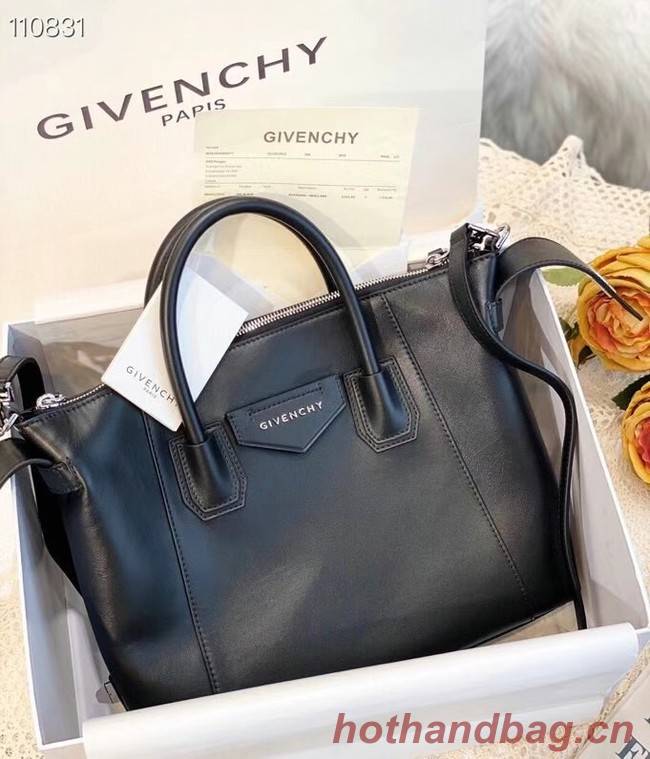 GIVENCHY Original Leather Shoulder Bag 63188 black