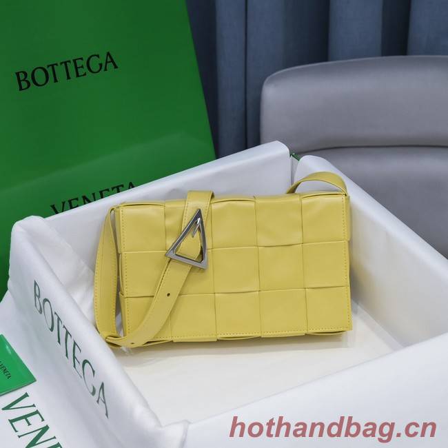 Bottega Veneta CASSETTE 018101 yellow