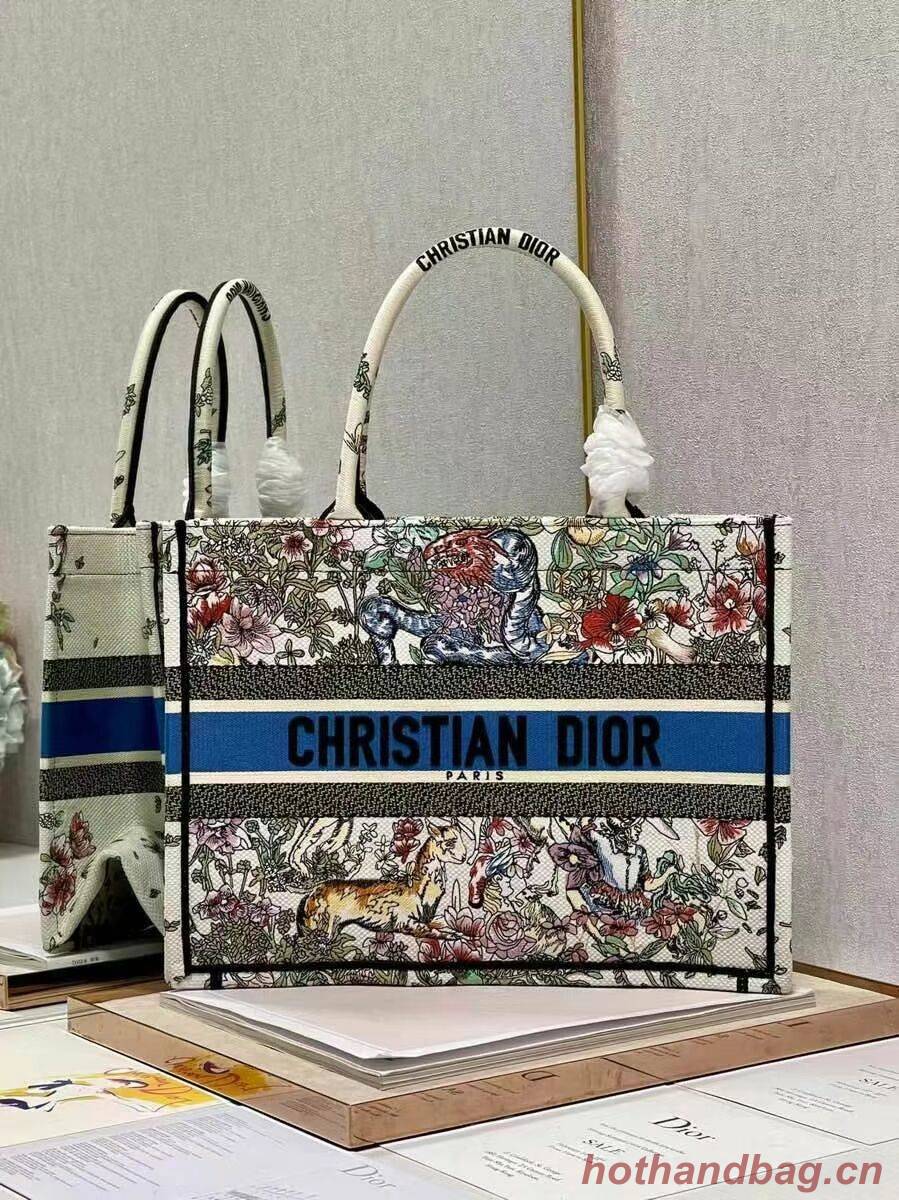 SMALL DIOR BOOK TOTE Embroidery C1287-30 white