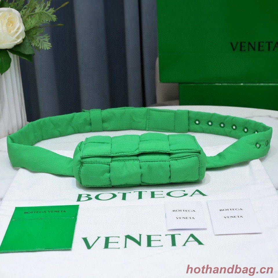 Bottega Veneta CASSETTE Mini Nylon belt bag 8952 Green