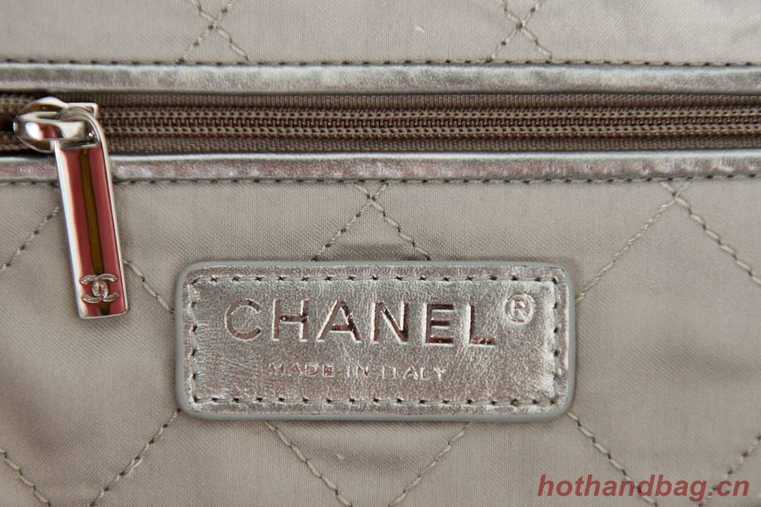 CHANEL 22 HANDBAG AS3260 Silver