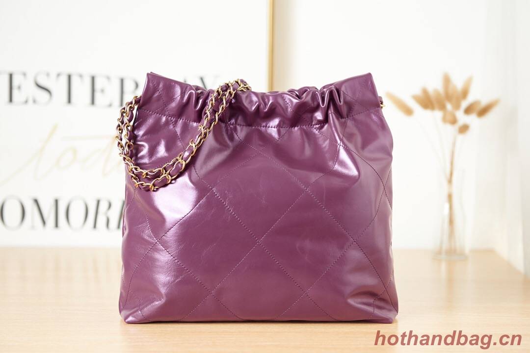 CHANEL 22 HANDBAG Calfskin & gold-Tone Metal AS3261 dark Purple