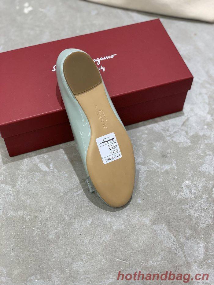 Ferragamo Shoes FMS00034