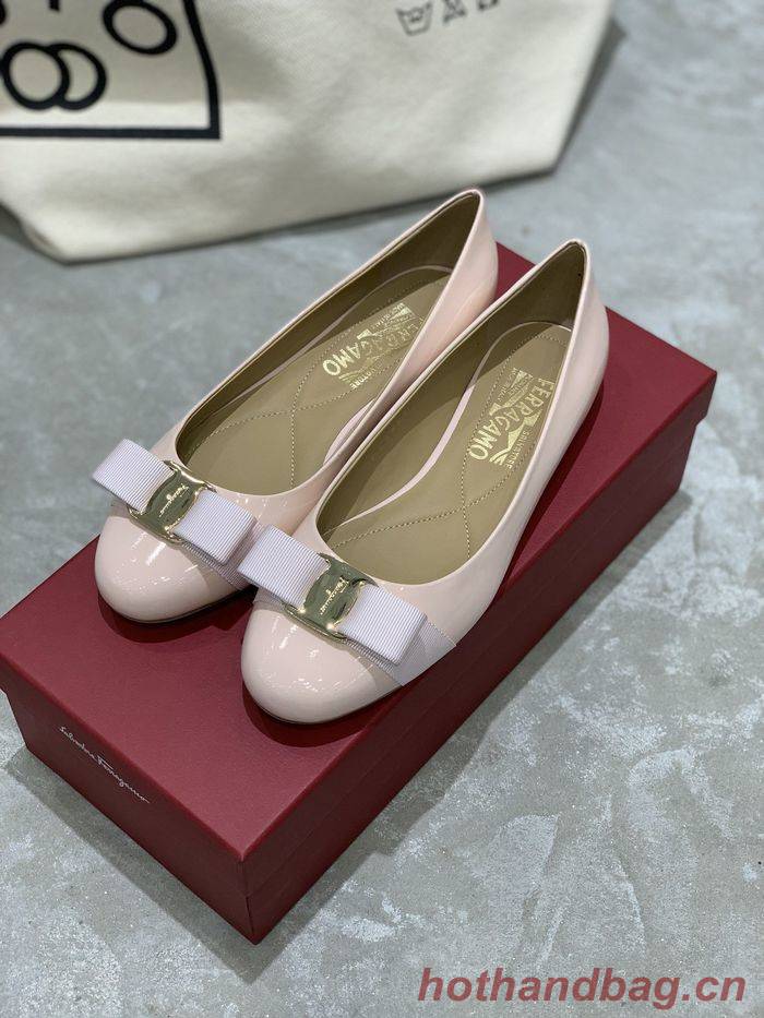 Ferragamo Shoes FMS00039