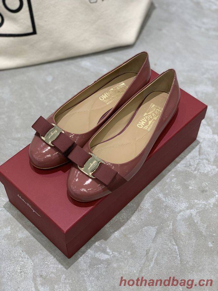 Ferragamo Shoes FMS00041