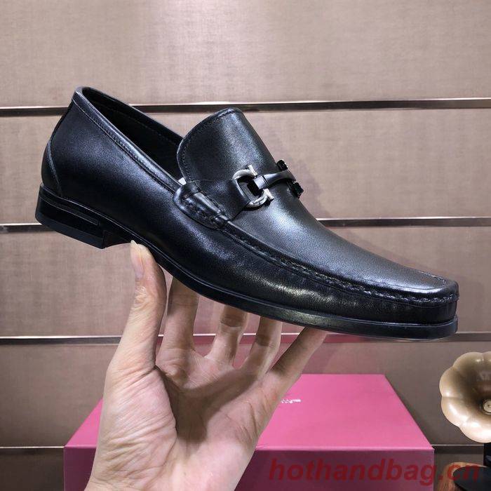 Ferragamo Shoes FMS00066