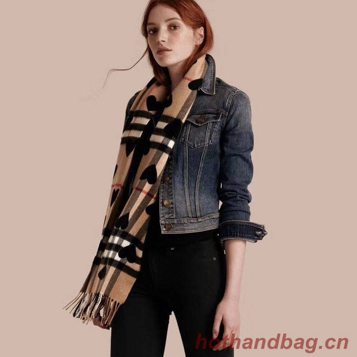 Burberry Scarf BBC00019