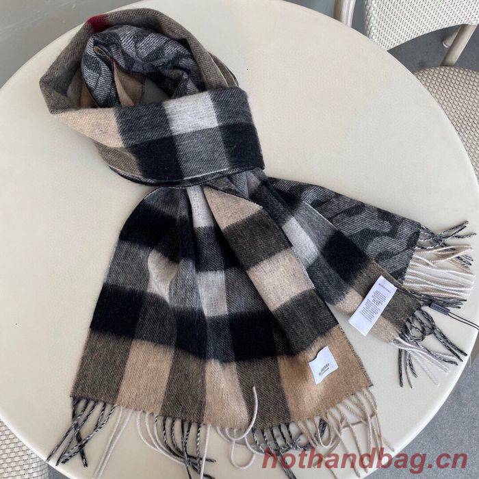 Burberry Scarf BBC00029