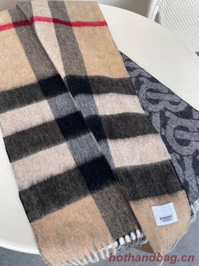 Burberry Scarf BBC00029