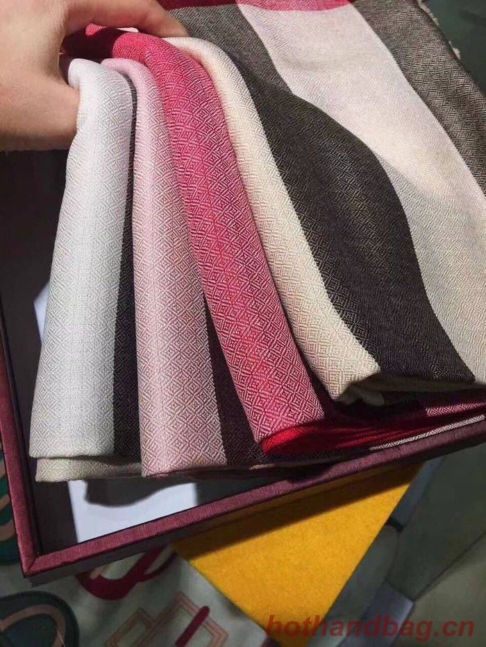 Burberry Scarf BBC00040