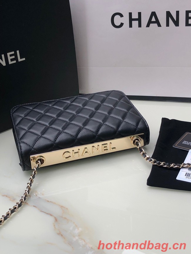 CHANEL WALLET ON CHAIN Lambskin & light Gold-Tone Metal 80892 black