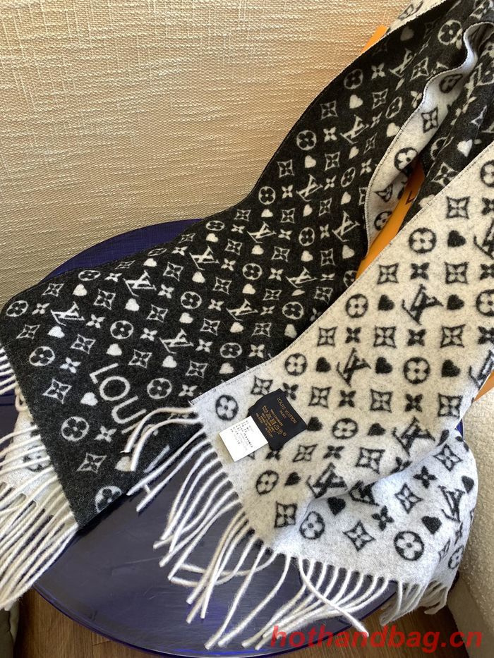 Louis Vuitton Scarf LVC00044