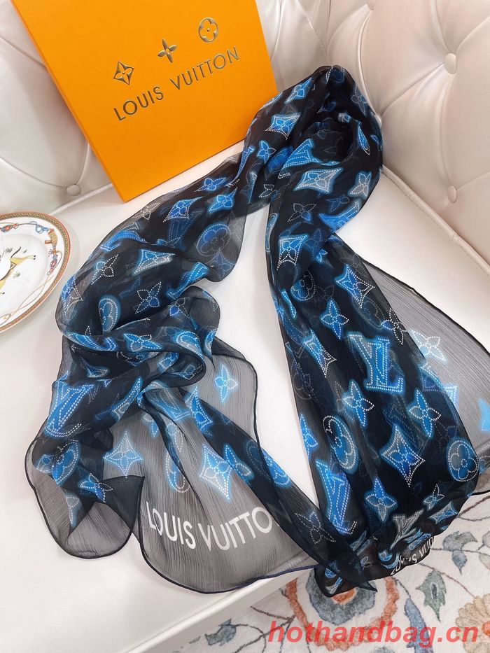 Louis Vuitton Scarf LVC00052