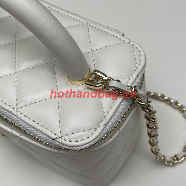 Chanel mini Shoulder Bag Lambskin & Gold-Tone Metal 81208 white