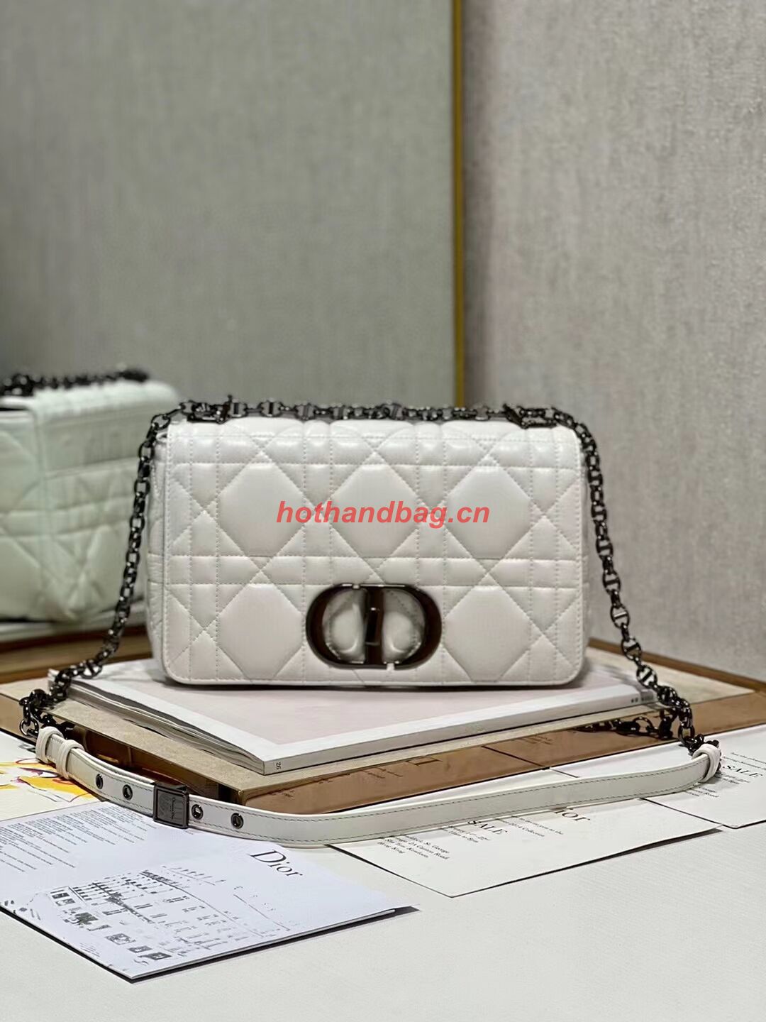 MEDIUM DIOR CARO BAG Supple Cannage Calfskin M9242U white&black