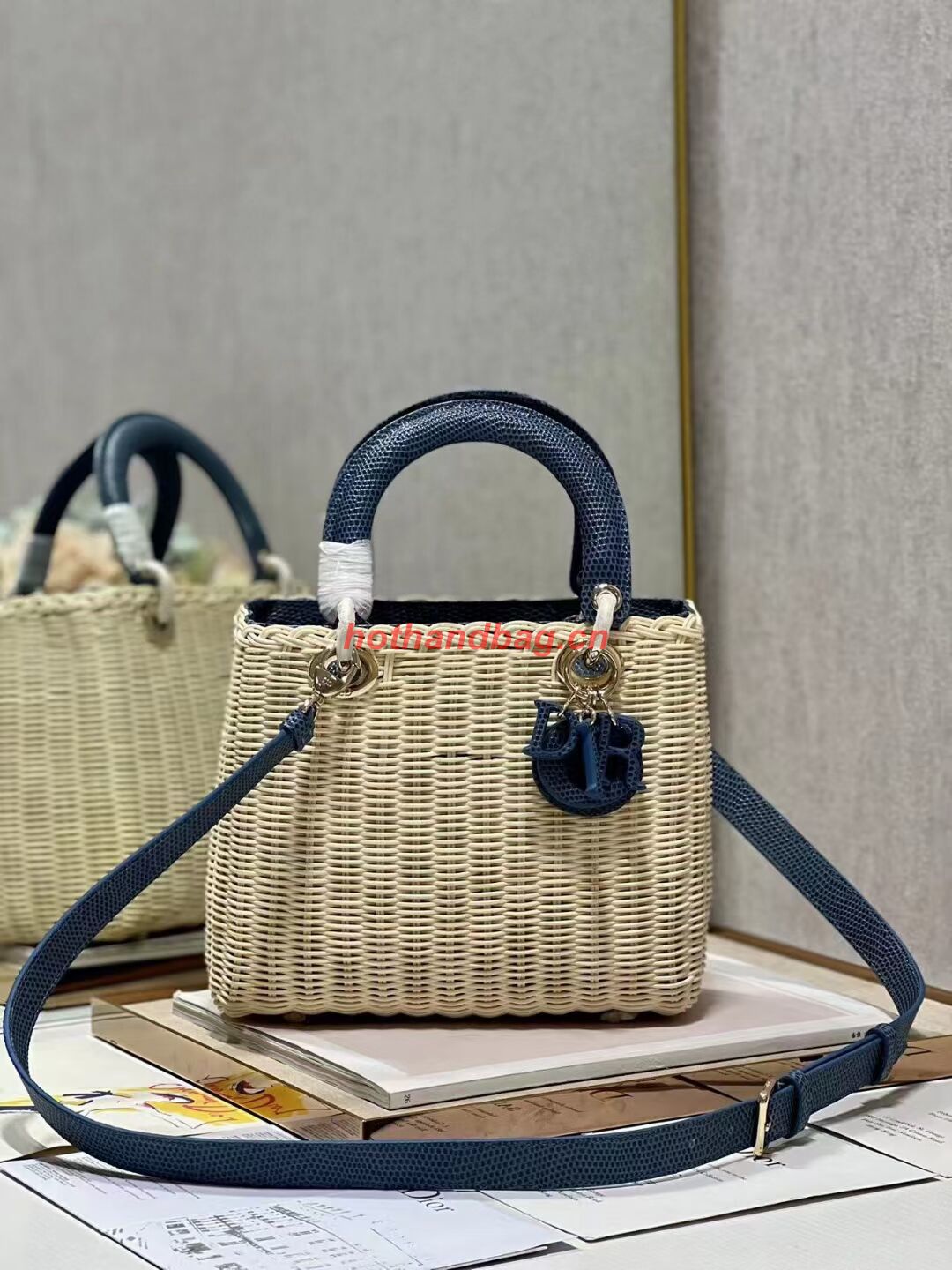 MEDIUM LADY DIOR BAG Natural Wicker and BlueLizard skin M0565