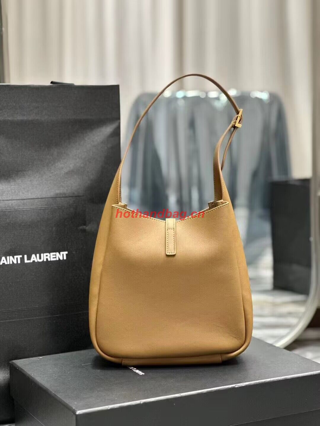 SAINT LAUREN LE 5 A 7 SOFT SMALL IN SMOOTH LEATHER 713938 apricot