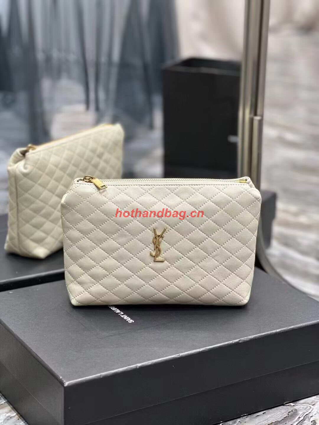 SAINT LAUREN SADE LARGE CLUTCH IN LAMBSKIN Y433955 white