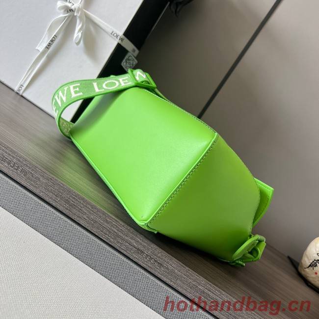 Loewe Puzzle Bag Leather 052239 green