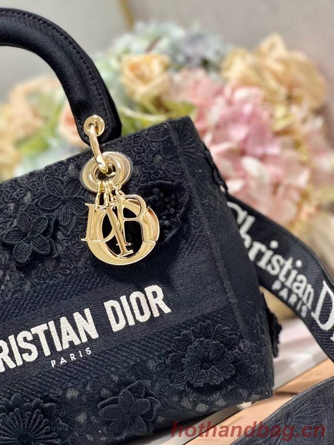 MEDIUM DIOR OR LADY D-LITE BAG M0565OIAU black