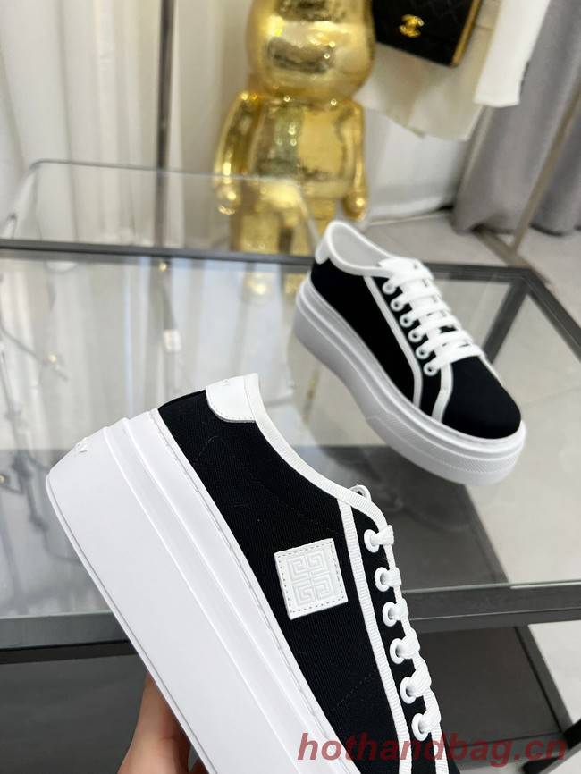 Givenchy WALK N  PLATFORM SNEAKER 93520-1