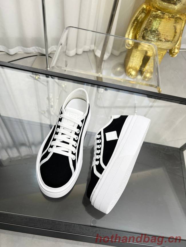 Givenchy WALK N  PLATFORM SNEAKER 93520-1