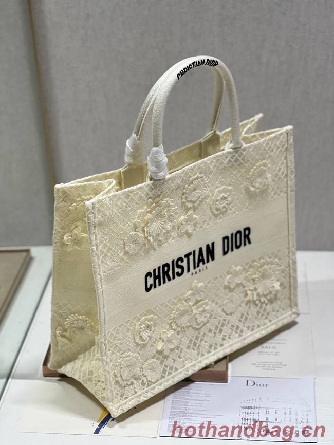 LARGE DIOR OR DIOR BOOK TOTE D-Lace Embroidery M1286ZTD-2